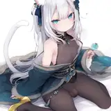 紫の月
